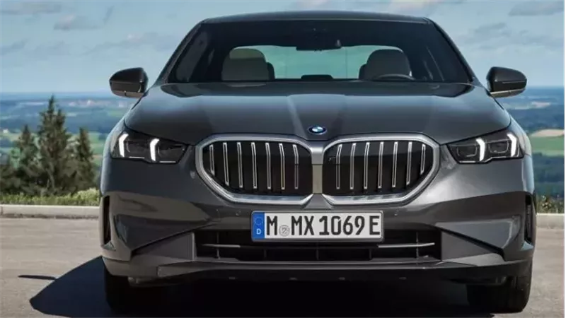 تفاصيل تحسين BMW