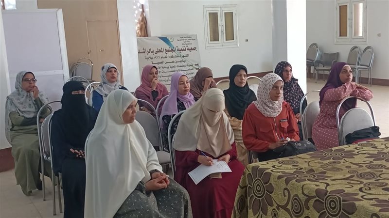 تعزيز علاقات العمل