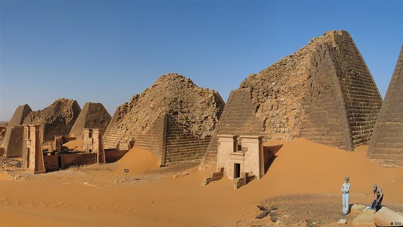 أهرام السودان، فيتو