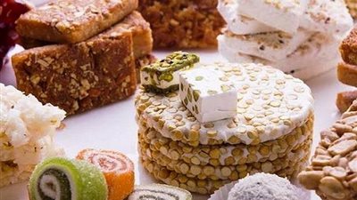 الصحة: إعدام 17 طن حلوى مولد فاسدة 