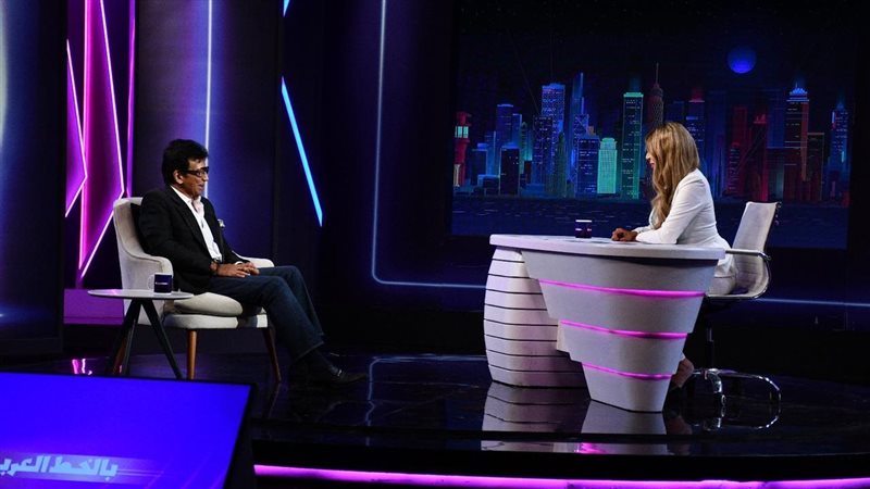 يوسف منصور مع الإعلامية