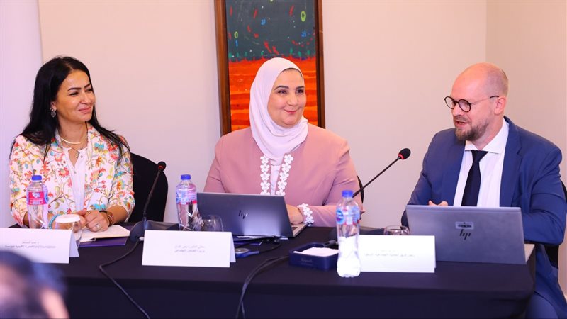 نيفين القباج وزيرة