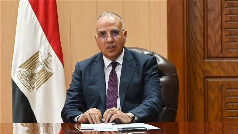 وزير الري الدكتور