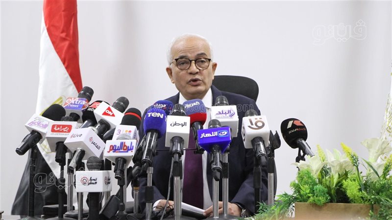 الدكتور رضا حجازي،