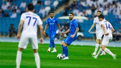 ميتروفيتش يقود هجوم الهلال ضد الشباب في الدوري السعودي 