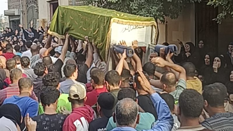 تشييع جنازة الطفل