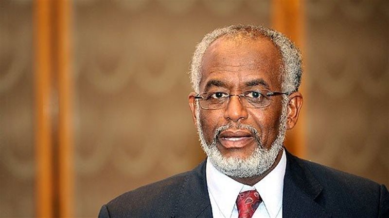 علي كرتي، فيتو