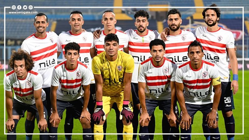 فريق الكرة بنادي