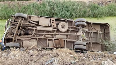 بالأسماء، مصابو حادث انقلاب أتوبيس مدرسة خاصة داخل مصرف بالمنوفية