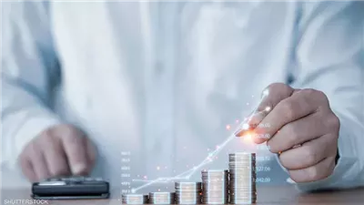 الملاذات الآمنة لحفظ المدخرات.. خبراء: تقلبات السوق تؤثر على سعر الذهب.. وهذا أفضل استثمار 