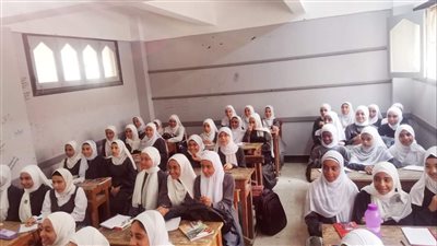 انتظام الدراسة بالمعاهد الأزهرية بالإسكندرية (صور)