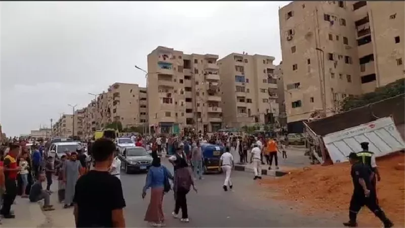 انقلاب سيارة بالمقطم،
