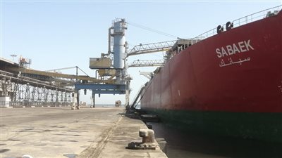 نشاط كبير في حركة تداول الحاويات بالهيئة العامة لميناء الإسكندرية