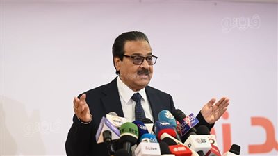 فريد زهران يستقر على المتحدثين الإعلاميين وقيادات حملته الانتخابية