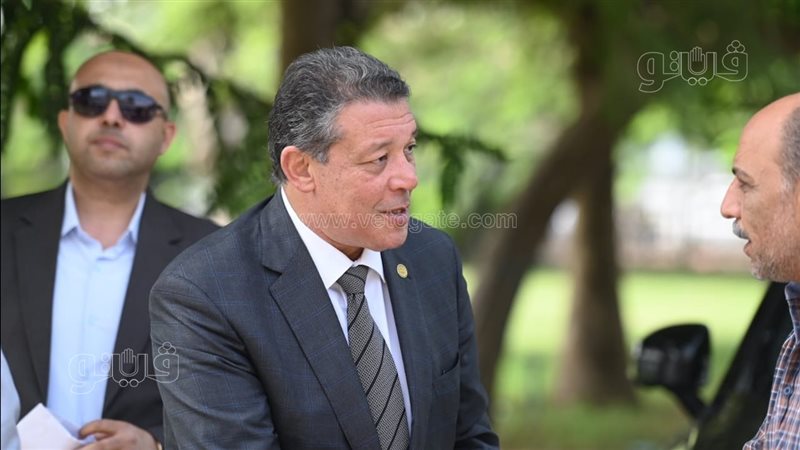 حازم عمر، فيتو