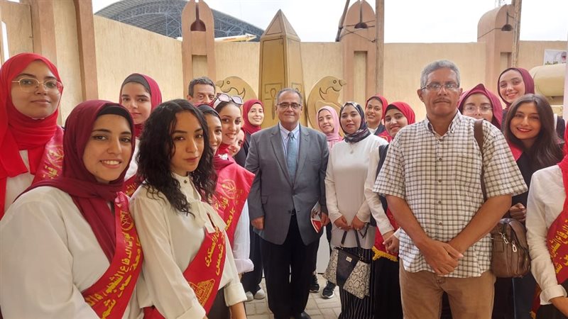 جامعة عين شمس، فيتو