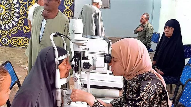 قافلة طبية بقرية