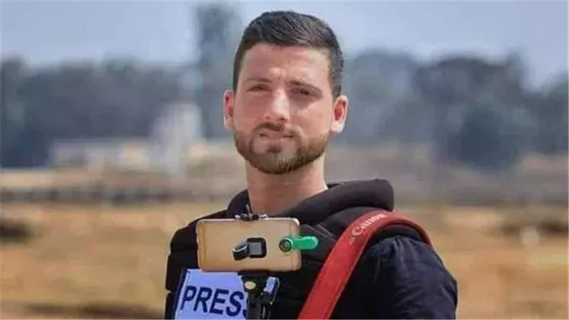 الصحفي الفلسطيني،