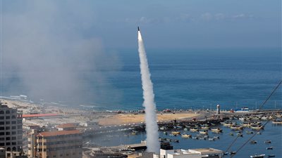 أول دولة أوروبية تعلن إرسال طائرات لإجلاء رعاياها من إسرائيل