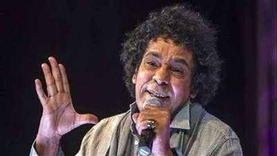 في عيد ميلاده الـ 69.. محمد منير ملك الغناء العربي.. حلمى بكر رفضه فى الإذاعة.. شبابيك بداية النجاح.. و9 أغان له مع الأبنودي