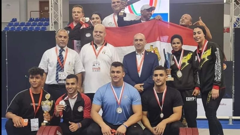 منتخب رفع الأثقال،