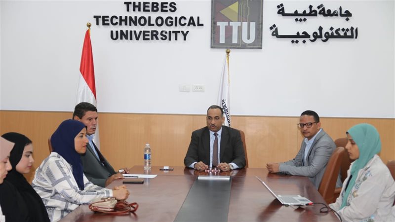 رئيس جامعة طيبة التكنولوجية،