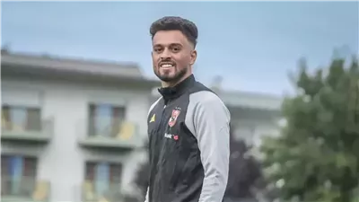 شاهد غضب صلاح محسن بعد خروج الأهلي من الدوري الأفريقي (فيديو)