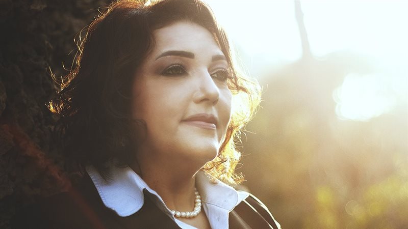 جميلة إسماعيل، فيتو