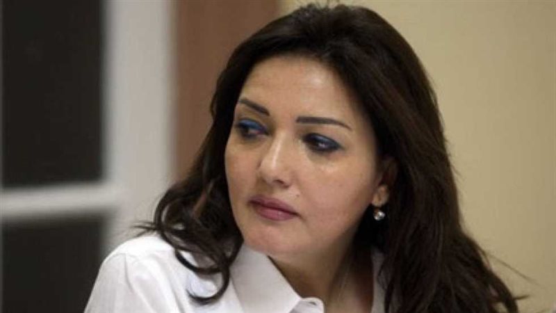 جميلة اسماعيل، فيتو