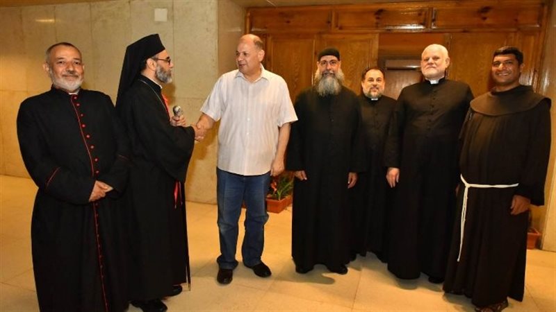محافظ أسيوط يلتقي