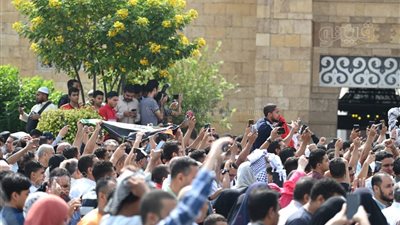 جمعة الطوفان، هتافات مدوية أمام الجامع الأزهر تضامنا مع فلسطين (فيديو وصور)