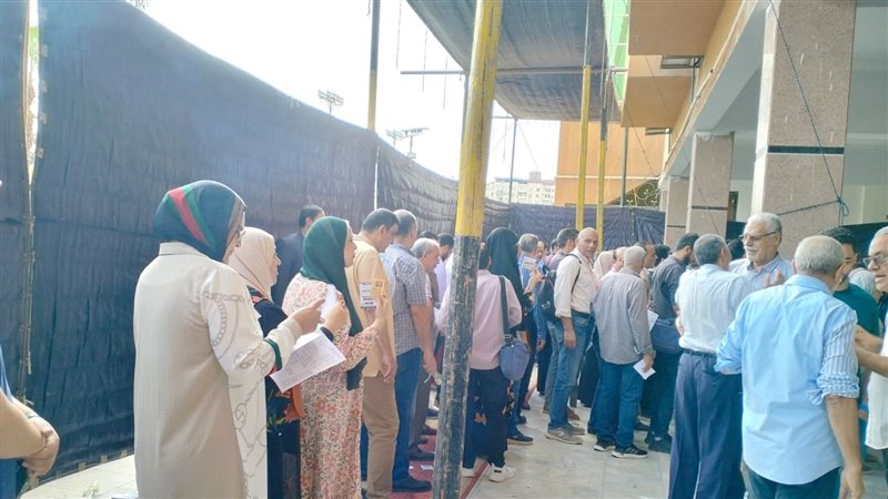 إقبال كبير علي انتخابات