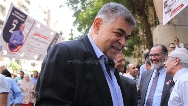 الدكتور أشرف حاتم