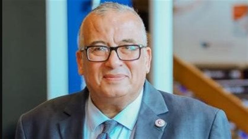 الدكتور عبد المنعم