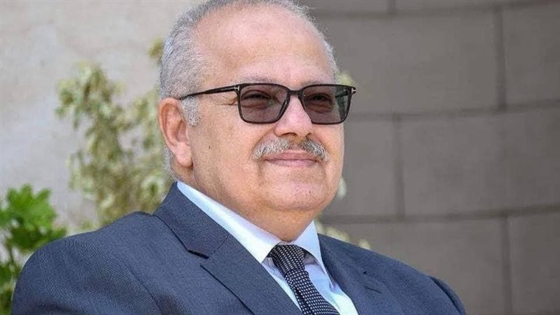 رئيس جامعة القاهرة،