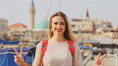 بعد اعتقالها، من هي المطربة الفلسطينية دلال أبو أمنة
