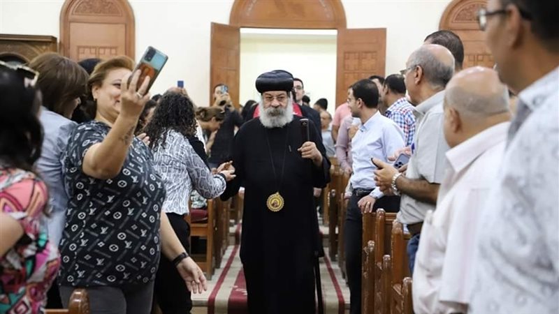 الأنبا رافائيل، فيتو