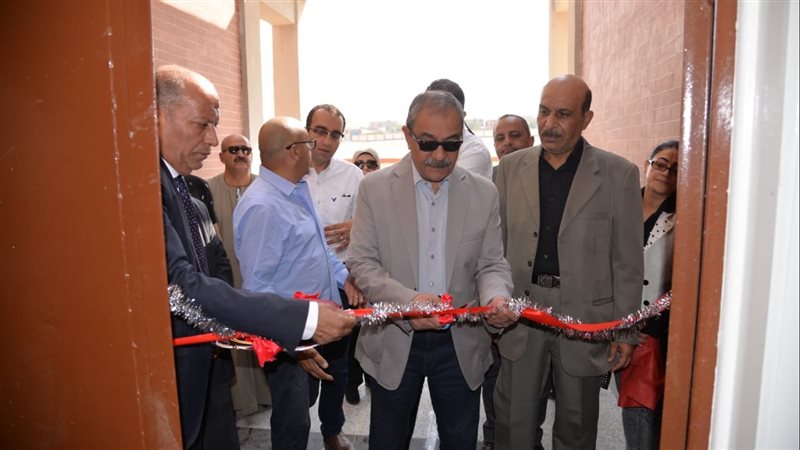 جانب من الافتتاحات،