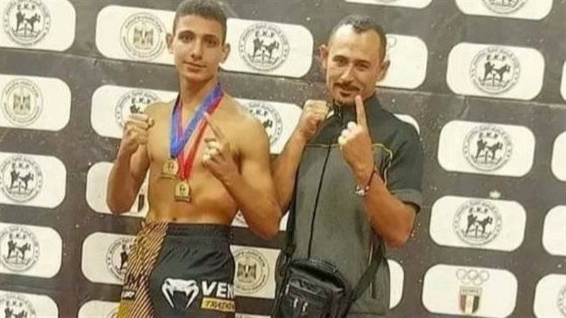 الطالب أحمد قطب بطل