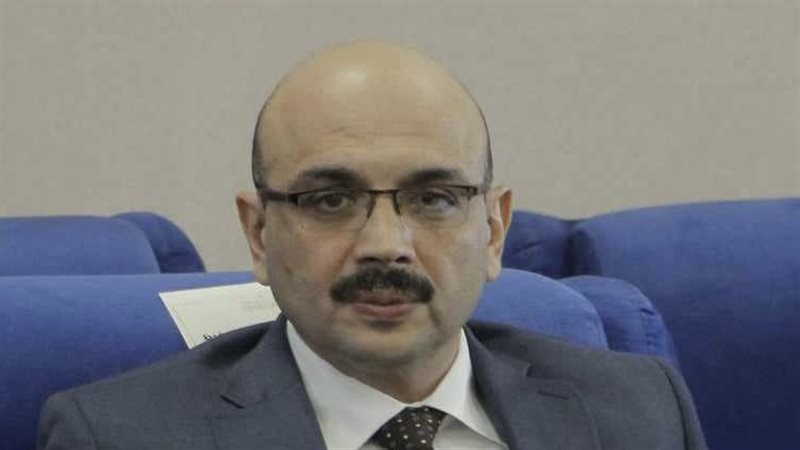 الكاتب الصحفي محمد