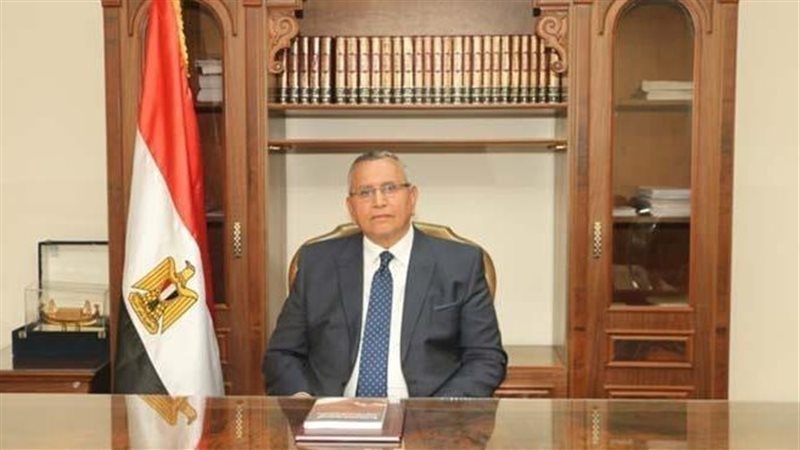 الدكتور عبد السند