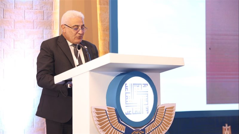 جمال عوض، فيتو