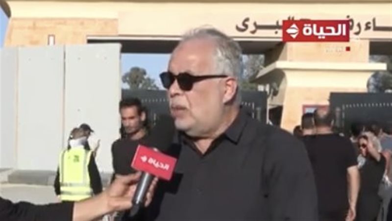 الدكتور أشرف زكي،