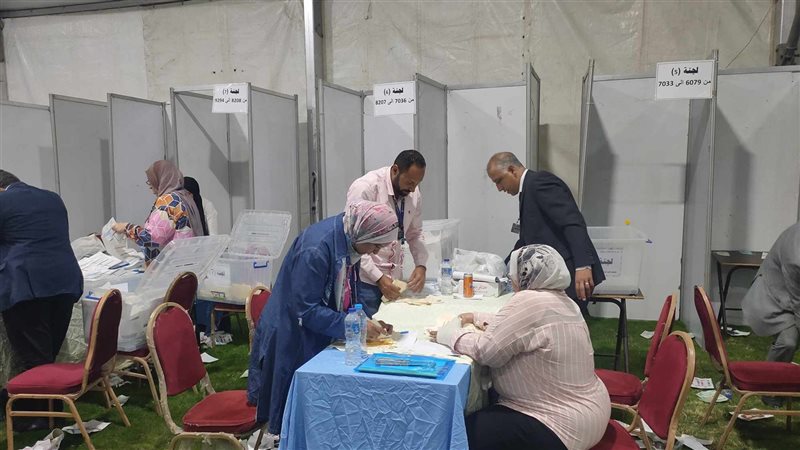 بدء فرز الأصوات في
