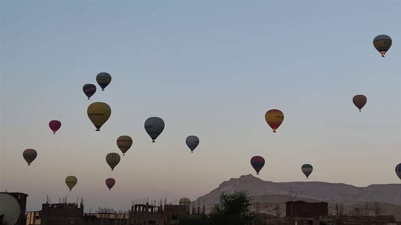 رحلات البالون الطائر