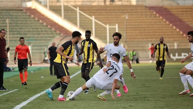 المقاولون وزد، فيتو