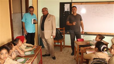 وكيل تعليم بني سويف يشدد على الاهتمام بالقراءة والكتابة لتلاميذ الابتدائي