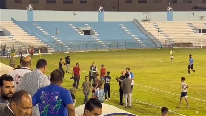 جماهير المحلة تهاجم