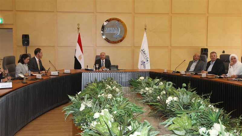 اجتماع وزير النقل،فيتو