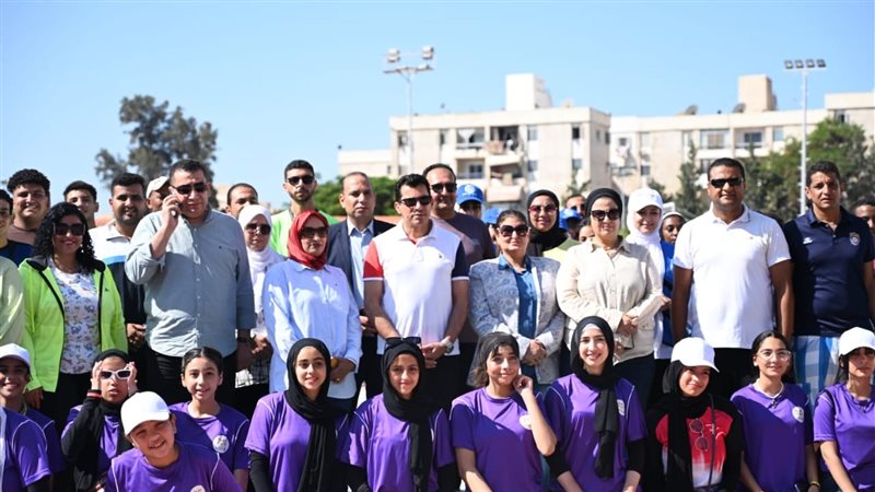 وزير الرياضة يشهد